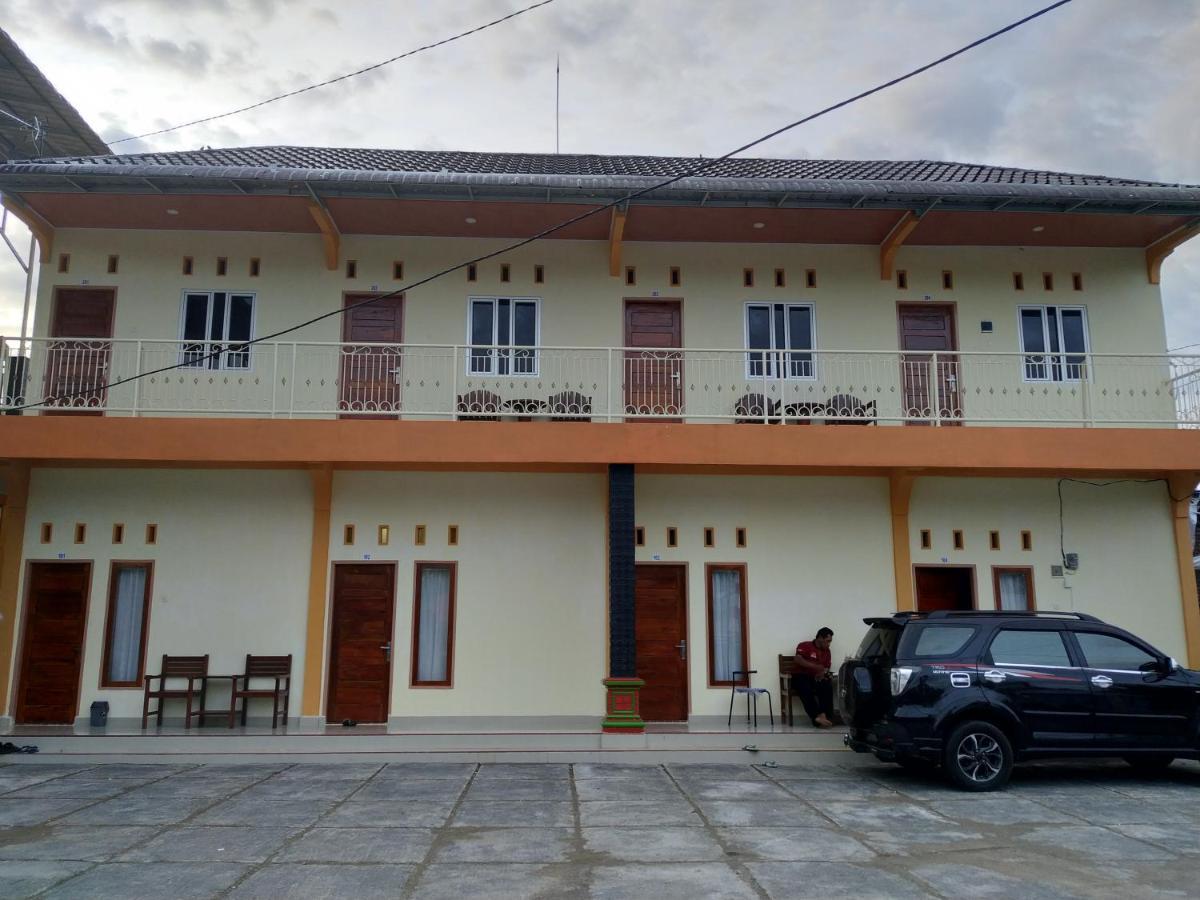 Penginapan Intan Bandara Hotel Padang  Luaran gambar